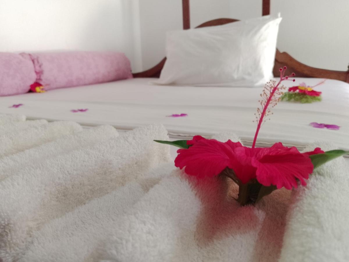 H & H Bungalows Нунгви Экстерьер фото