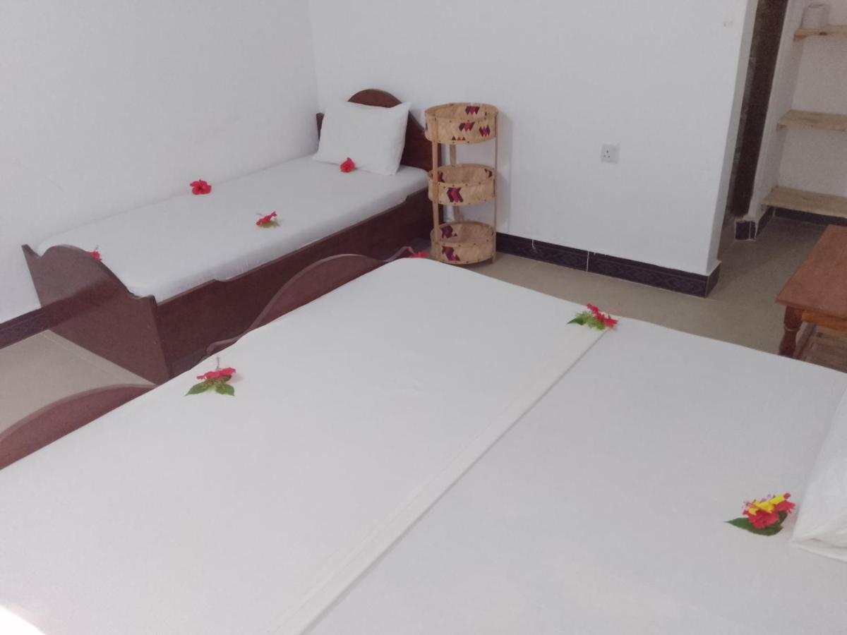 H & H Bungalows Нунгви Экстерьер фото